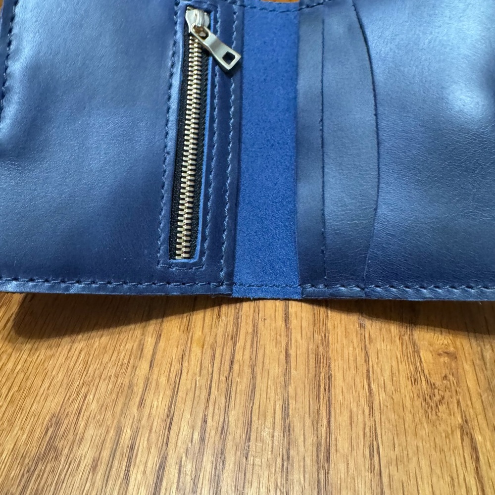 Portland Leather Blue Wallet - Picture 3 of 5